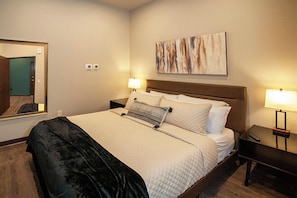 Suite, 1 King Bed with Sofa bed, City View