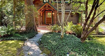 Charming Bainbridge Island Cottage with Comforts
