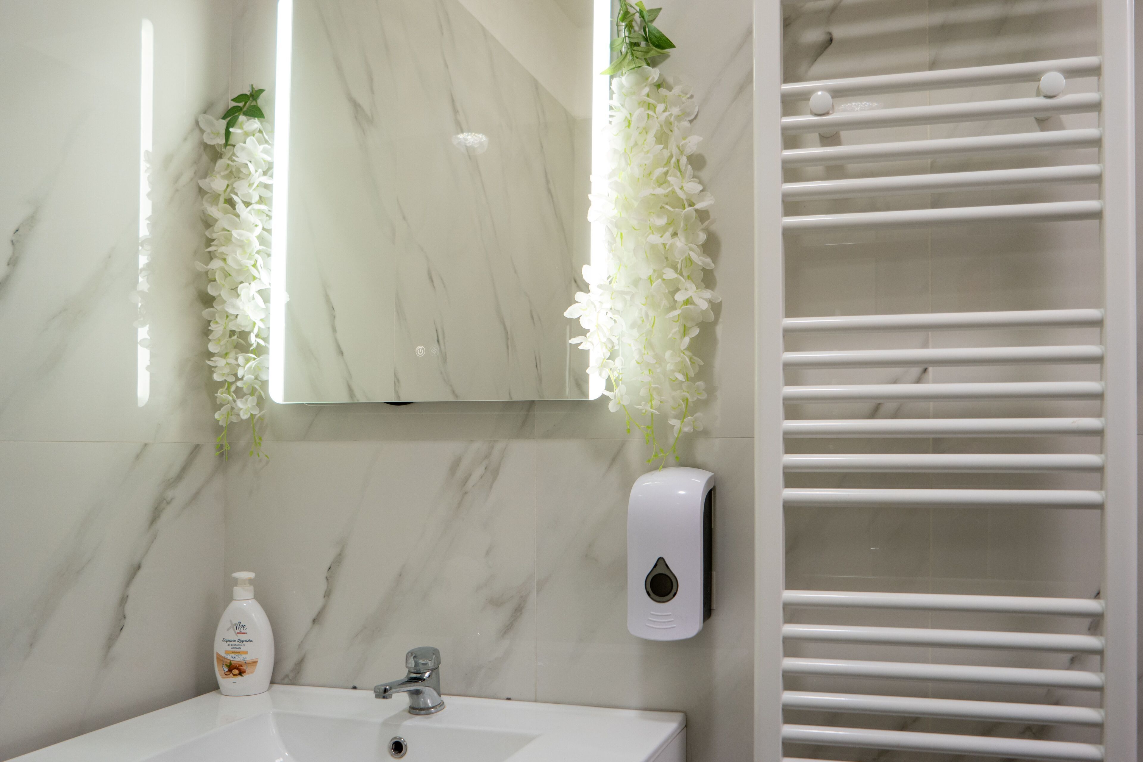 Hårtork, handdukar och toalettpapper