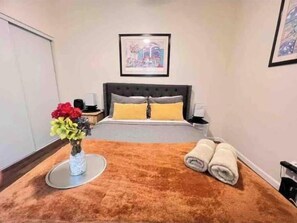 2 多间卧室、熨斗/熨衣板、WiFi