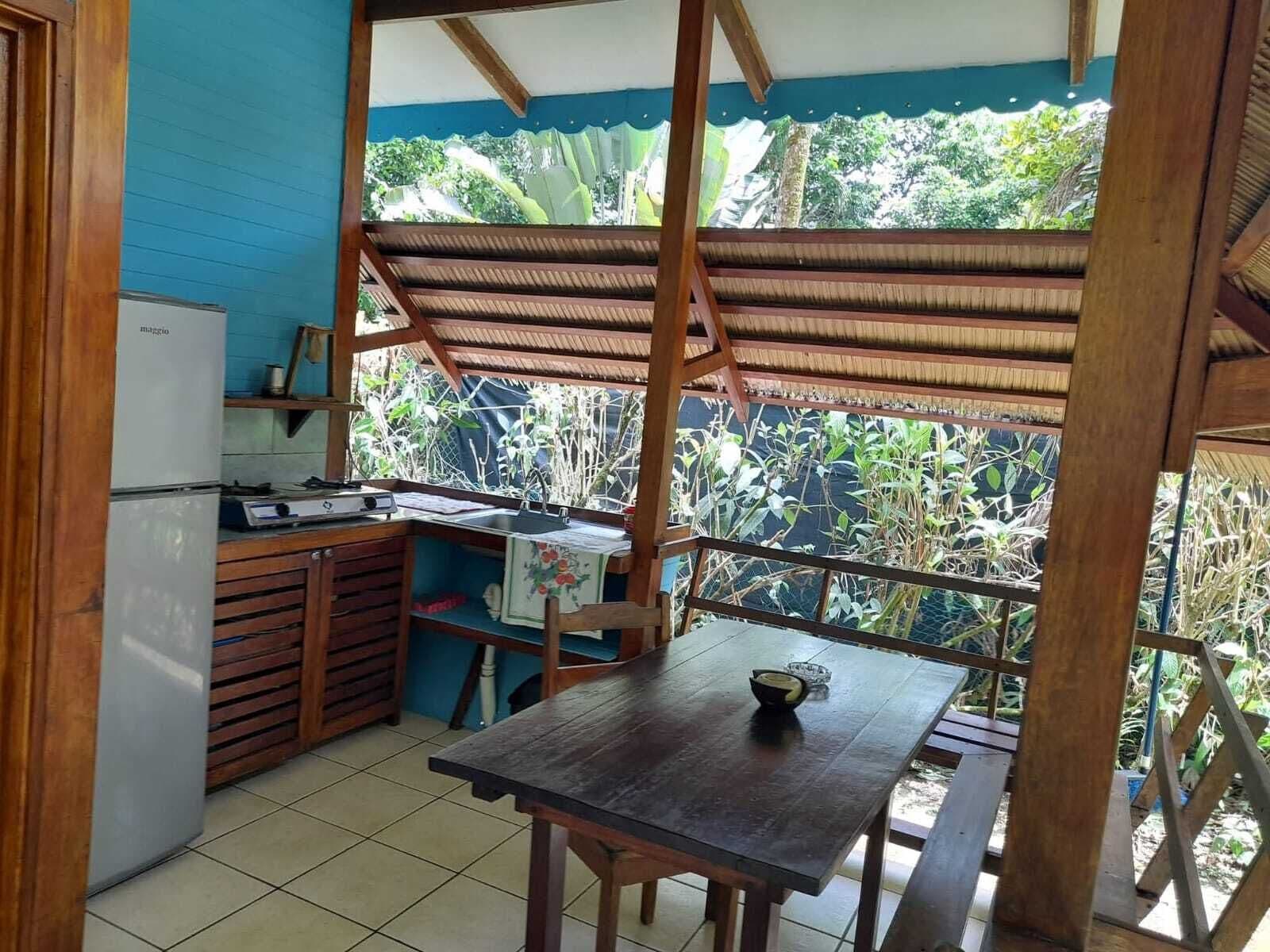 Cabane Économique, vue jardin | Restauration