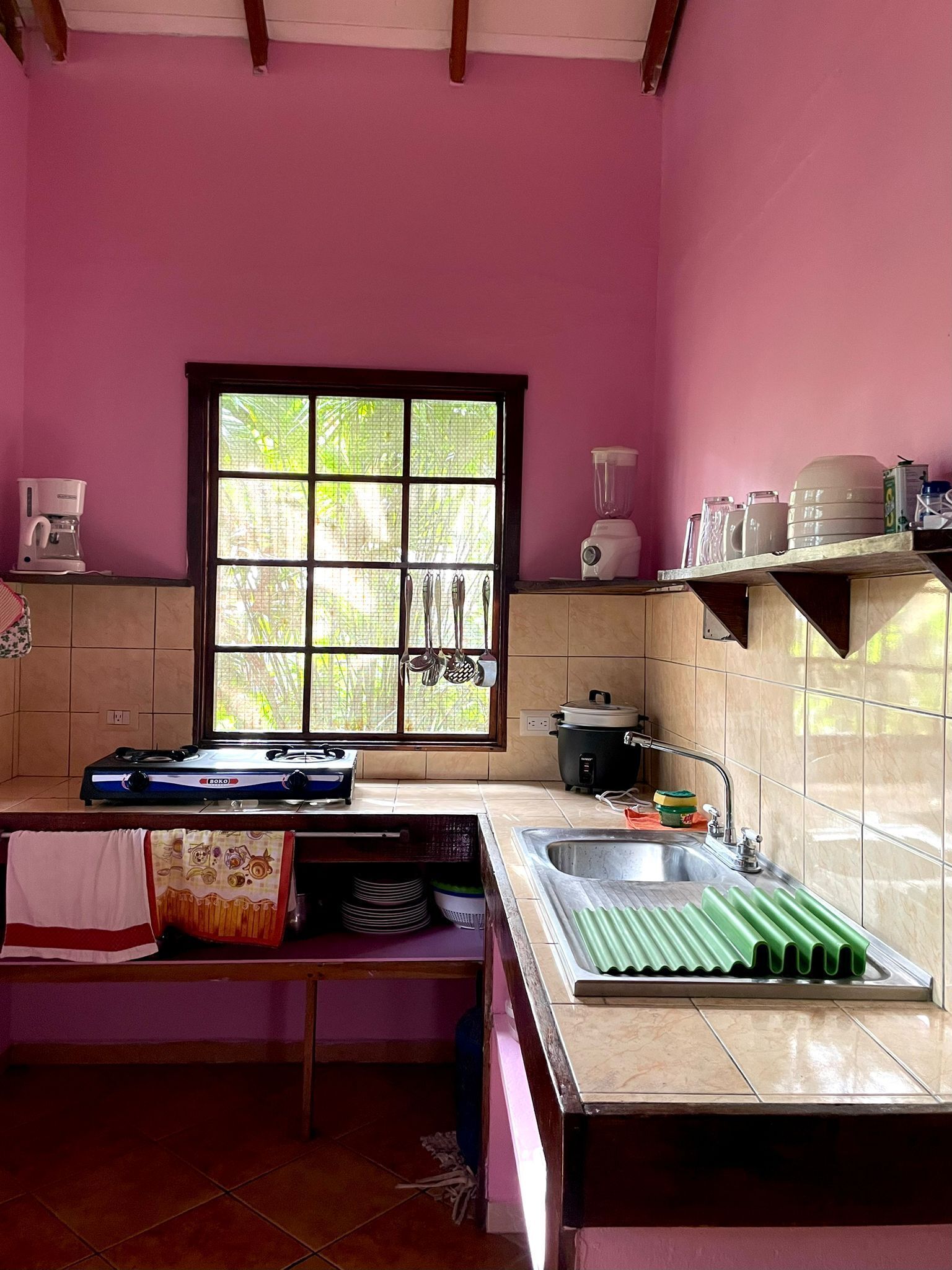 Cabin, Garden View | Private kitchen