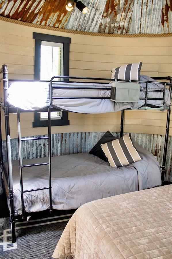 1 bedroom, Internet, bed sheets