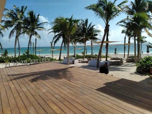 2 villas in XpuHa: 7 bedrooms & Beach Club access