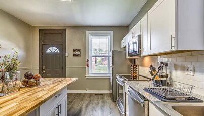 Short-term rental/Furnished private 1BR unit/Near Hospitals & major attractions