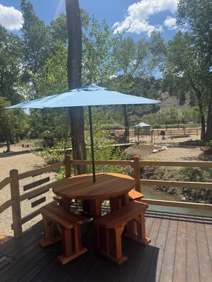 Outdoor dining