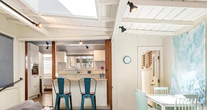 Cottage at the Point For 4!