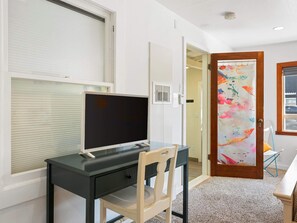 Hus, flere senger, terrasse (Cottage at the Point) | Innvendig