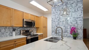 Unclassified image, 2 of 26, button - Fairway Terrace#h208 (Waikoloa)