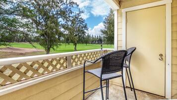 Condo, 1 Queen Bed with Sofa bed (Fairway Terrace#H208) | Property grounds