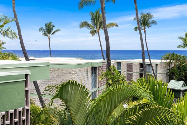 Alii Villas#318 Top Floor With Garden/ocean Views! - Hawaii