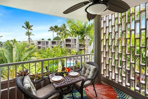 Condo, 1 Queen Bed with Sofa bed (Alii Villas#318) | Outdoor dining - Alii Villas#318 (Kailua-Kona)