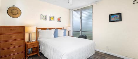 Condo, 1 cama Queen size y sofá cama (Alii Villas#318 Top Floor with Garden) | 1 habitación