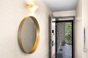 Appartement, 1 queensize bed met slaapbank (Alii Villas#318 Top Floor with Garden) | Interieur