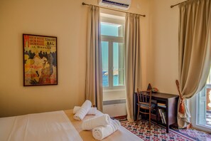 2 Schlafzimmer, Schreibtisch, Bügeleisen/Bügelbrett, kostenloses WLAN