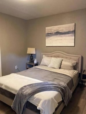 1 chambre, fer et planche à repasser, Wi-Fi, literie fournie