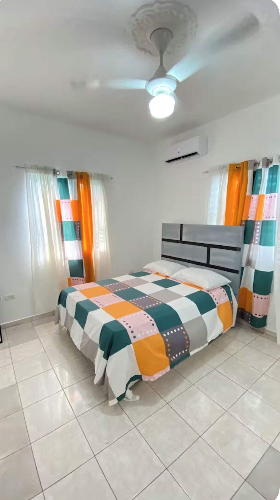 4 bedrooms, WiFi, bed sheets