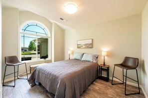 3 Schlafzimmer, Schreibtisch, kostenloses WLAN, Bettwäsche