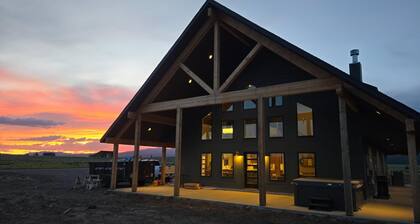 Bishop Mountain Bungalow