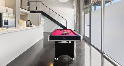 Luxury Loft 1-bedroom apartment with WiFi, AC in vibrant Dallas