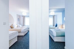 2 quartos, ferros/tábuas de passar roupa, Wi-Fi, roupa de cama