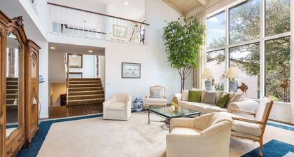 Heavenly Carmel Stay for 10!