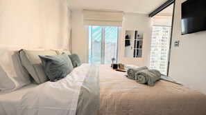 Fer et planche à repasser, Wi-Fi gratuit, draps fournis