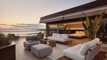 Penthouse de lujo, vista al mar | Terraza o patio