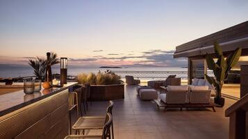 Penthouse de lujo, vista al mar | Terraza o patio