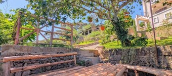 Luxury Kingsuite Room with Balcony in Karen Nairobi + Halfboard