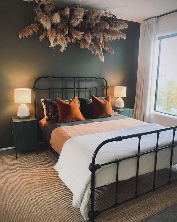 1 habitación, tabla de planchar con plancha, wifi gratis y ropa de cama