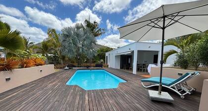 Charming house in a green setting 10 minutes from the beach!