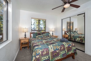 House, Multiple Beds, Patio, Mountain View (Yosemite Quail) | 2 bedrooms, individually decorated, individually furnished, bed sheets
