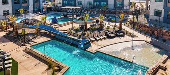 Resort style Oasis near Zion NP/ Pools, waterslide and lazy river