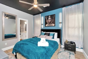 8 Schlafzimmer, WLAN