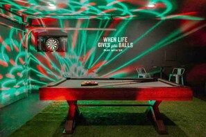 Spielezimmer