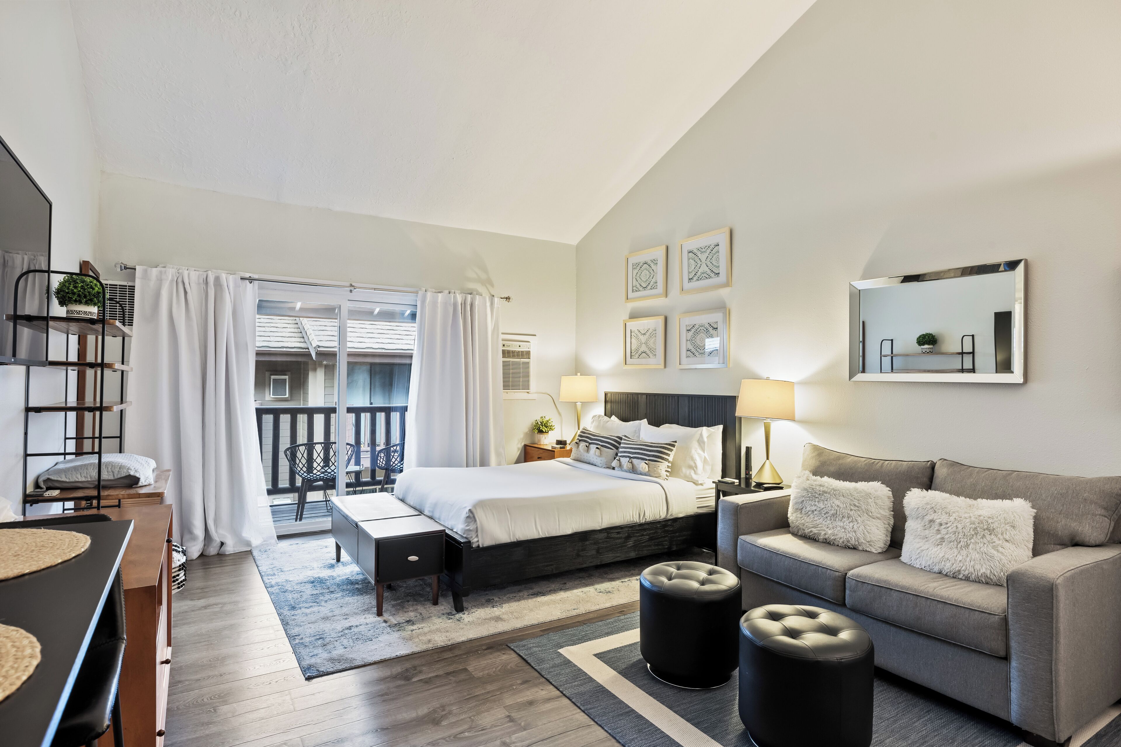 Desk, iron/ironing board, free WiFi, bed sheets