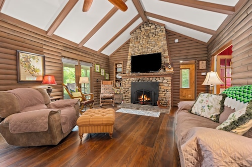Lake View Lodge in Lake Lure