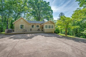 Exterior - Lake View Lodge (Lake Lure)