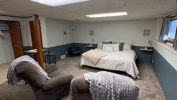 1 quarto, ferros/tábuas de passar roupa, Wi-Fi, roupa de cama