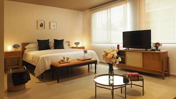 1 bedroom, in-room safe, iron/ironing board, travel crib