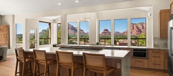 13-Bedroom Red Rock Retreat l Pool l Hot Tub l Pickleball l Playground l Putting Green