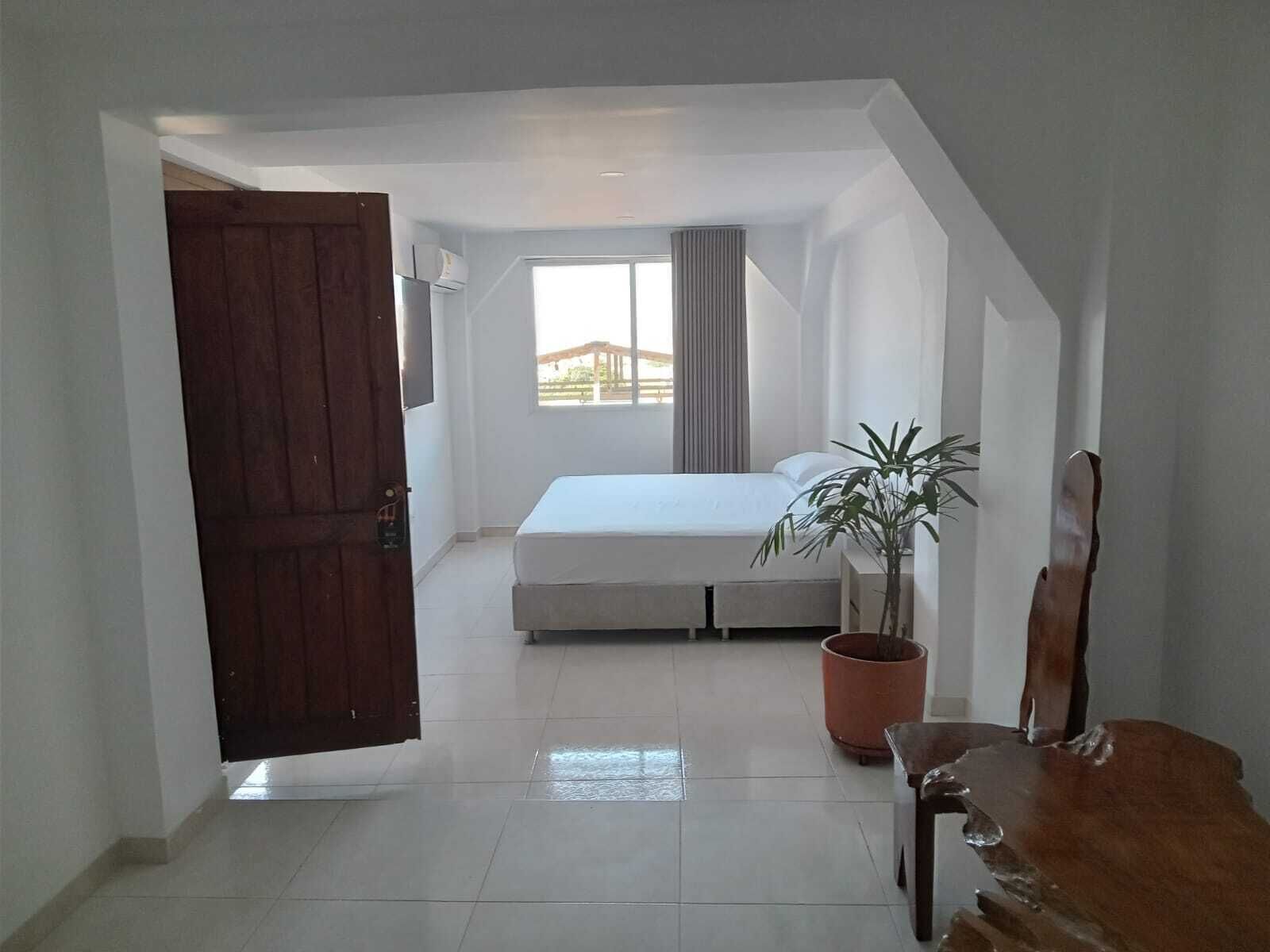 Deluxe Suite, City View