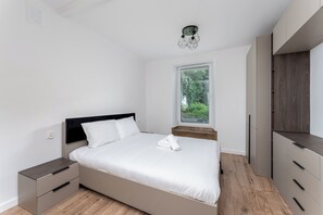 1 chambre, fer et planche à repasser, Wi-Fi, draps fournis