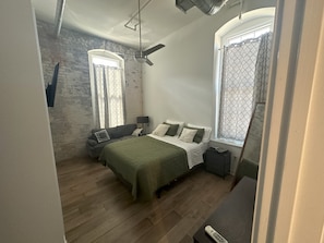 1 chambre, fer et planche Ă repasser, Wi-Fi, draps fournis