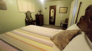 2 quartos, ferros/tábuas de passar roupa, Wi-Fi, roupa de cama
