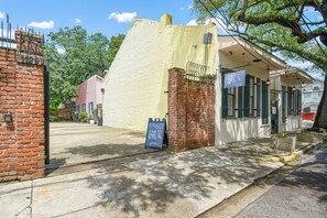 Exterior - The Crescent Trio - Three Guest Houses (New Orleans)