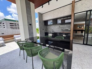 Outdoor dining - Luxury apartment (Santa Cruz de la Sierra)
