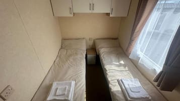 3 bedrooms, WiFi, bed sheets