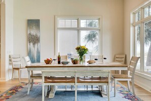 House (6 Bedrooms) | Interior - 11 Singleton Beach by Avantstay Oceanfront Retreat w/ Private Pool + Boardwalk Near Hilton Head Hotspots (Hilton Head Island)